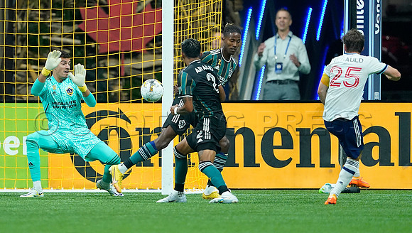 Wesley Shaw LA Gallaxy fall to the Caps 3-0 Vancouver 20220914 -125762