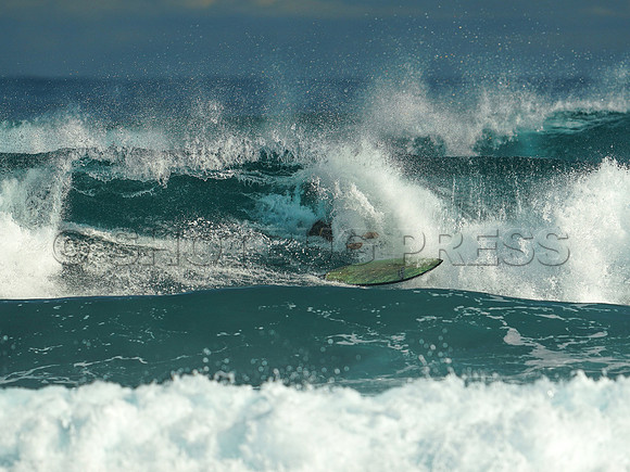 Wes Shaw Surfing 20240910 -216047