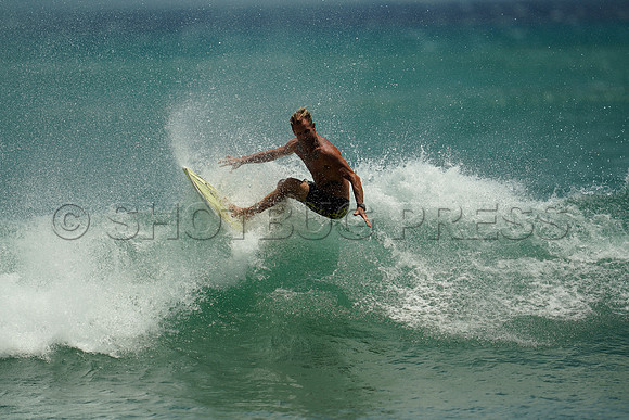 Wes Shaw Maui Surfing 20240714 -179939
