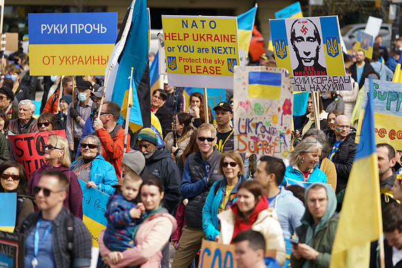 Sun, Mar 27, 2022 Stand with Ukraine Rally at the Vancouver Art Gallery