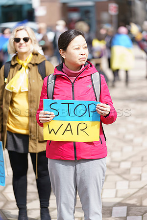 Sun, Mar 27, 2022 Stand with Ukraine Rally at the Vancouver Art Gallery