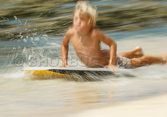 Wes Shaw Surfing 20240908 -215690