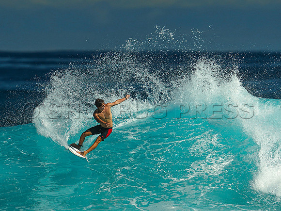 Wes Shaw Surfing 20240910 -216598