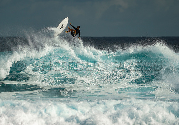 Wes Shaw Surfing 20240906 -212778