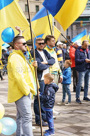 Sun, Mar 27, 2022 Stand with Ukraine Rally at the Vancouver Art Gallery