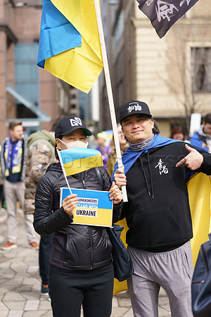 Sun, Mar 27, 2022 Stand with Ukraine Rally at the Vancouver Art Gallery