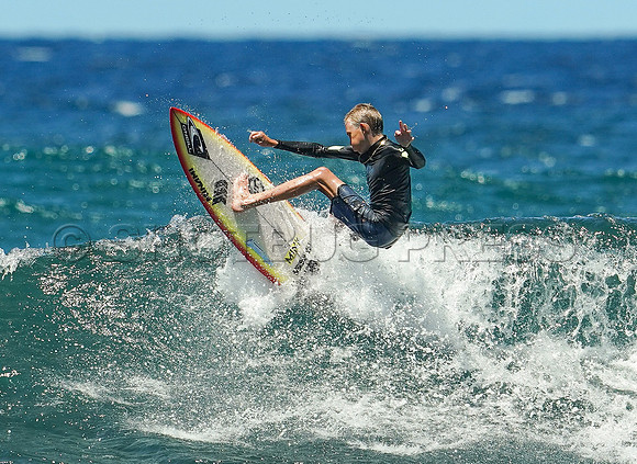 Wes Shaw Surfing 20240908 -215477