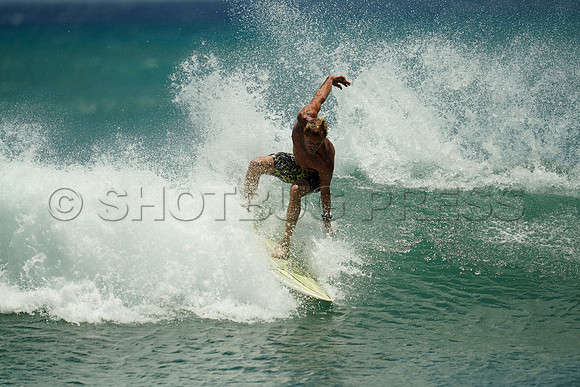 Wes Shaw Maui Surfing 20240714 -179888