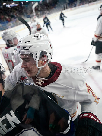 Wes Shaw Victoria Royals slam thhe Giants 6-3 20241214 -256473