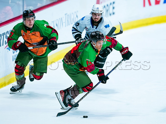 Wes Shaw- Wenanchee Wild at Vancouver Giants -305305_