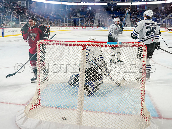 Wes Shaw Vancouver Giants make a 3rd period push to take the Wenantchee Wild 20250103 -275501