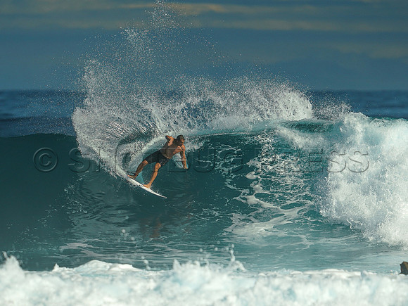 Wes Shaw Surfing 20240910 -216254