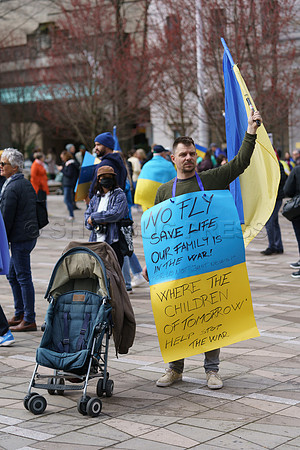Sun, Mar 27, 2022 Stand with Ukraine Rally at the Vancouver Art Gallery