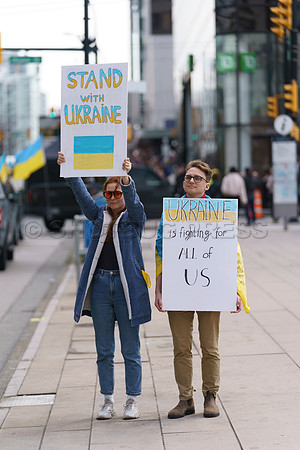 Sun, Mar 27, 2022 Stand with Ukraine Rally at the Vancouver Art Gallery