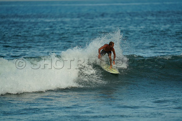 Wes Shaw Maui Surfing 20240714 -179359