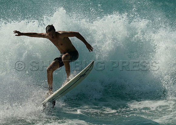 Wes Shaw Surfing 20240905 -209788